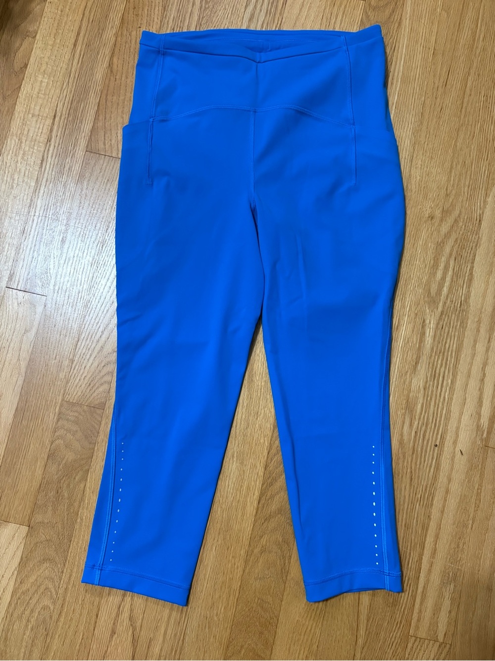 lululemon Capri Leggings in Cobalt Blue